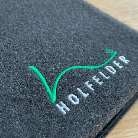 Textilstickerei, Holfelder Logo Stick